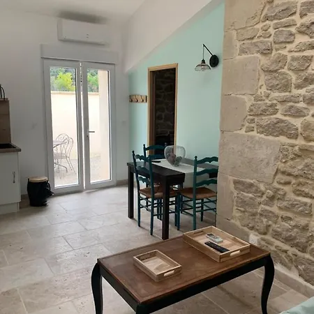 La Magnanerie * Grillon